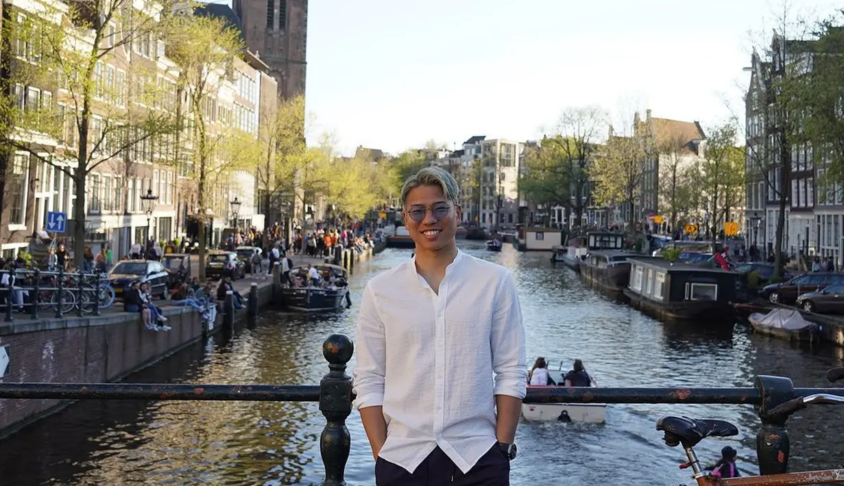 Takuma Asano pertama kali dipanggil ke timnas U-23 Jepang pada 2014. Ia dilibatkan dalam tim Jepang U-23 yang bertanding di Piala AFC U-23 2016.  (FOTO: instagram.com/asatakugram/)