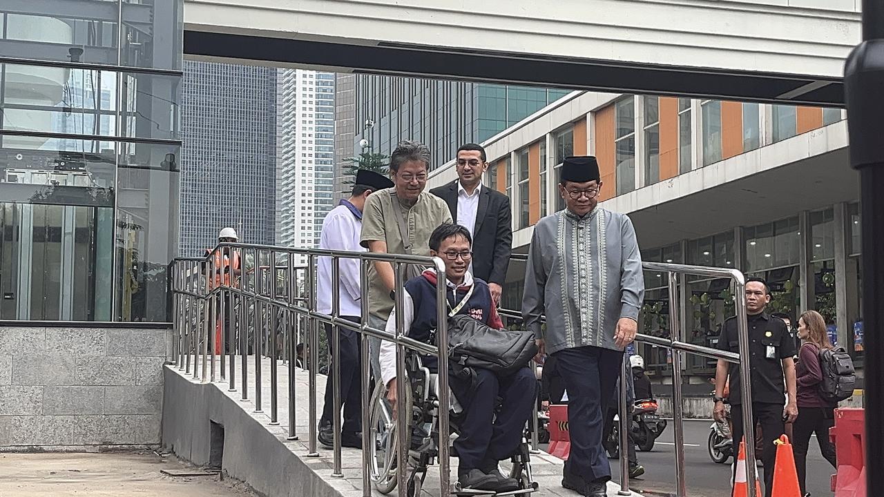 Pramono Anung Resmikan Wajah Baru JPO Sarinah, Kini Dilengkapi Lift Ramah Disabilitas