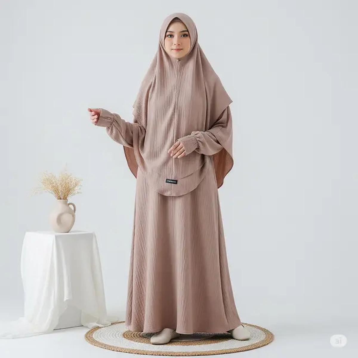 10 Gamis Islami Couple untuk Acara Keluarga yang Elegan dan Serasi di 2025