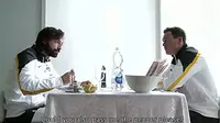 Pirlo Layani  Lichtsteiner di Meja Makan