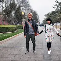 Rumah tangga pemeran dan presenter Nirina Zubir dan musisi Ernest Fardiansyah berusia delapan tahun pada 6 Februari 2018 mendatang. Pasangan yang telah dikaruniai anak itu tak pernah terdengar gosip miring. (Instagram/nirinazubir_)