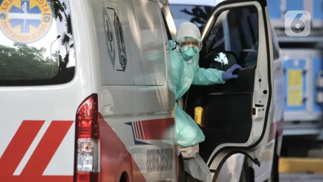 Kerabat Pasien Corona Depok Dibawa ke RSPI Sulianti Saroso