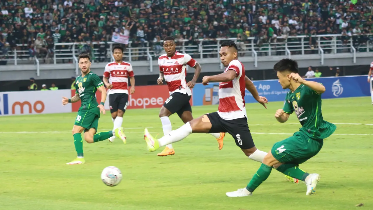 Persebaya Vs Madura United