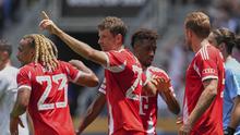 Penyerang Bayern Munchen, Thomas Muller, merayakan golnya ke gawang Auckland City di Piala Dunia Antarklub 2025, Minggu (15/06/2025). (AP/Jeff Dean)