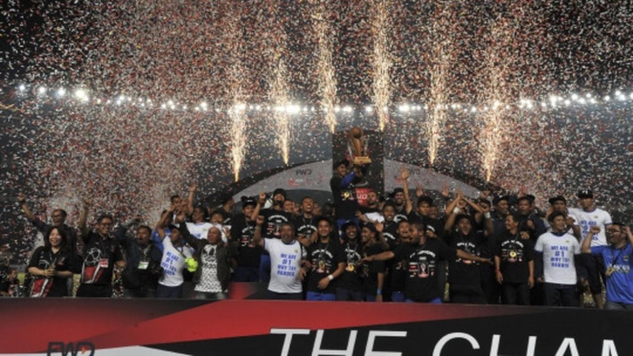 Euforia Persib angkat trofi juara Piala Presiden