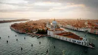 The best places to visit in Venice, Italy. (Photo: Martin Katler/Unsplash)