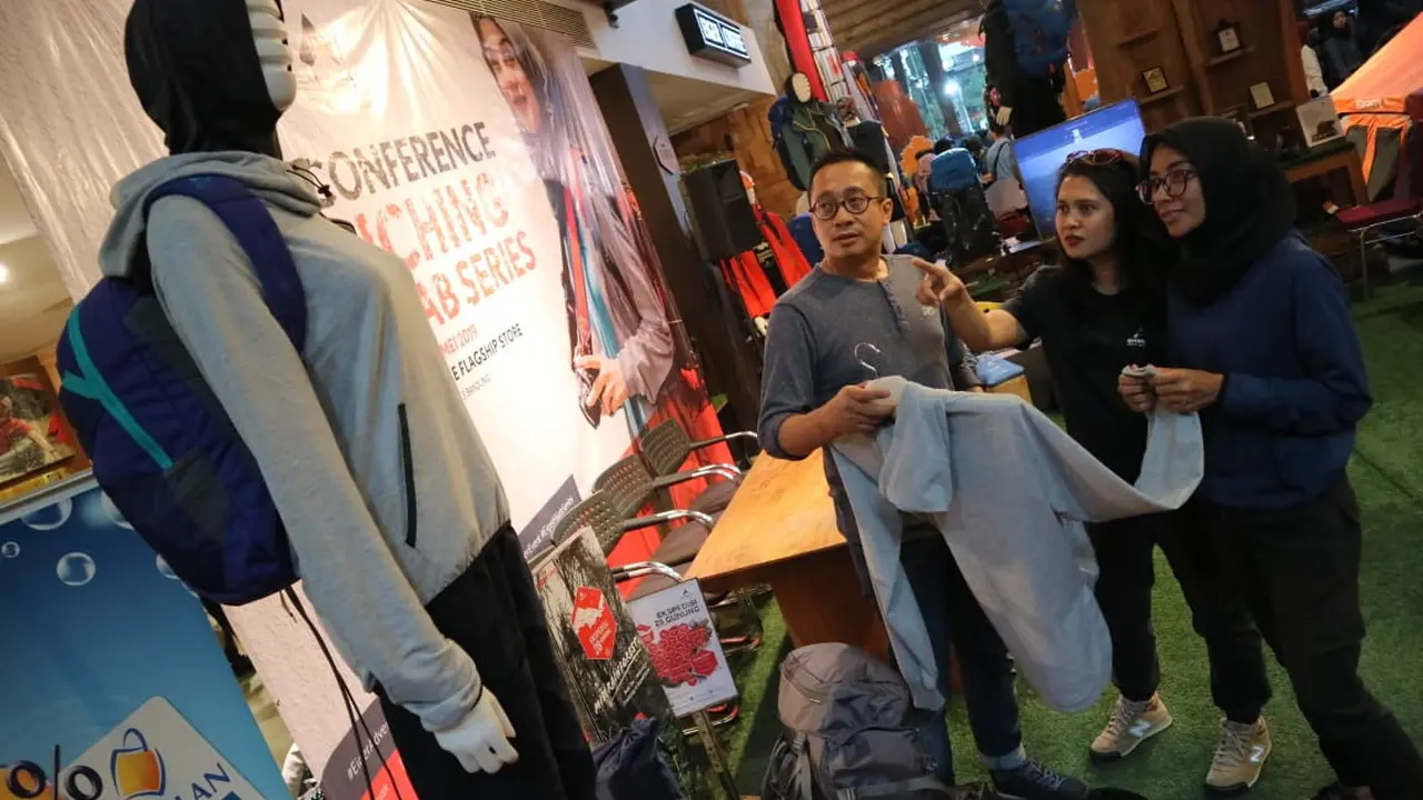 Eiger Luncurkan Koleksi Hijab Berteknologi Anti-bau dan Cegah Masuk Angin