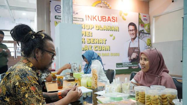 Cara Sandiaga Uno Dorong Pelaku UMKM di Bogor Jabar Naik Kelas