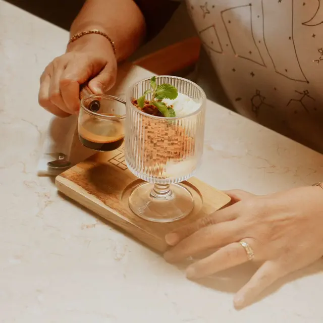 Menu Affogato di Kafe Rode Winkel, Toko Merah, Kota Tua Jakarta