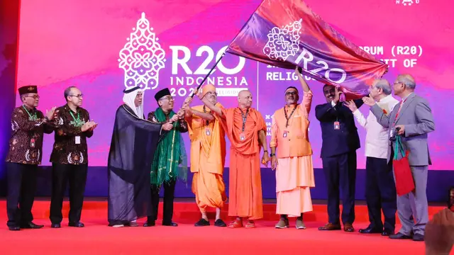 Ketua Umum Pengurus Besar Nahdlatul Ulama (PBNU) KH Yahya Cholil Staquf (Gus Yahya) resmi menutup Forum Agama G20 (R20). (Istimewa)