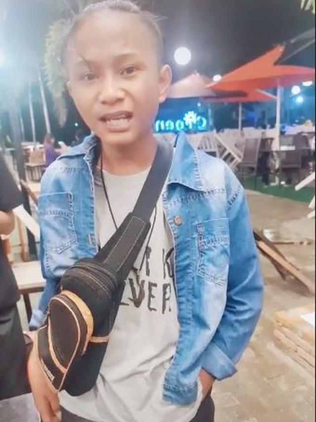 6 Potret Fajar yang Viral Karena Cintanya Tak Dihargai, Cowok Asal Gorontalo