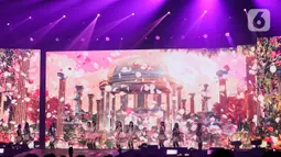 Konser bertajuk “Red Velvet 4th Concert: R to V” ini merupakan rangkaian konser di 13 kota di seluruh dunia. (Liputan6.com/JohanTallo)