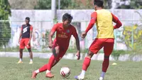 Pemain muda Arema FC, Titan Bagus Fawwazi. (Bola.com/Iwan Setiawan)