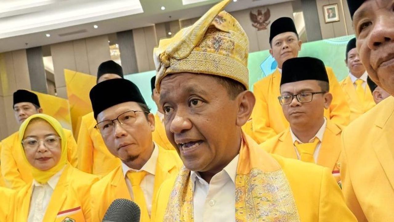 Analis Soroti Gaya Komunikasi Bahlil Lahadalia: Kunci Meraih Simpati Publik