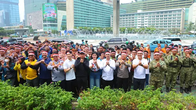 Polda Metro Jaya dan Utusan Khusus Presiden Bidang Pembinaan Generasi Muda dan Pekerja Seni, Raffi Ahmad menggelar Deklarasi Sumpah Pemuda Mahasiswa Indonesia Tahun 2026