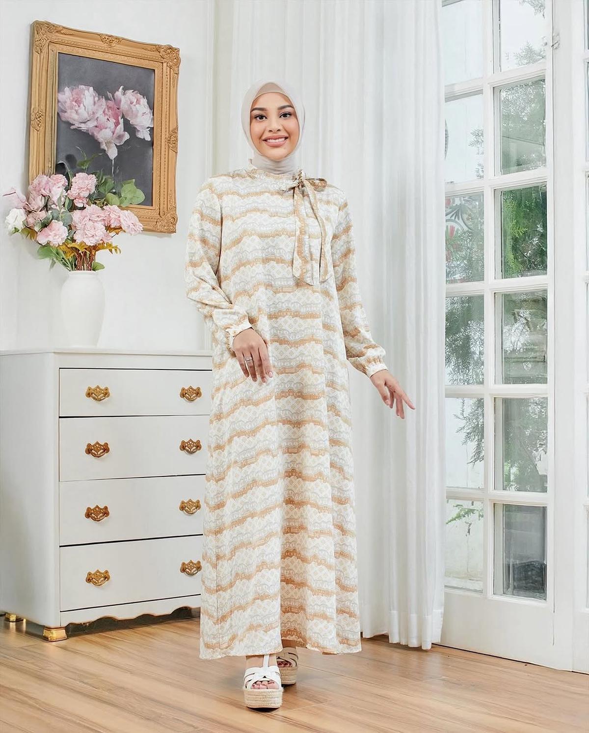 5 Gaya Hijab ala Aurel Hermansyah Cocok untuk Inspirasi Lebaran