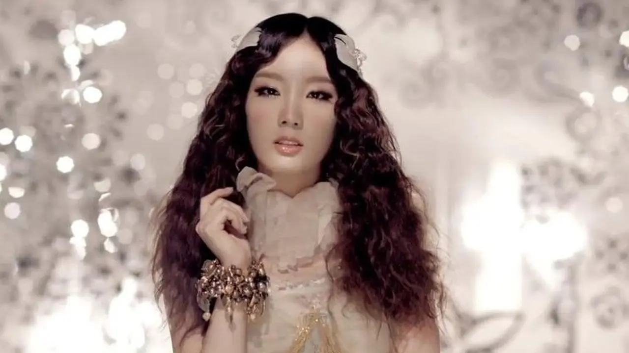  Taeyeon `Girls Generation` Benci dengan Lagu Gee