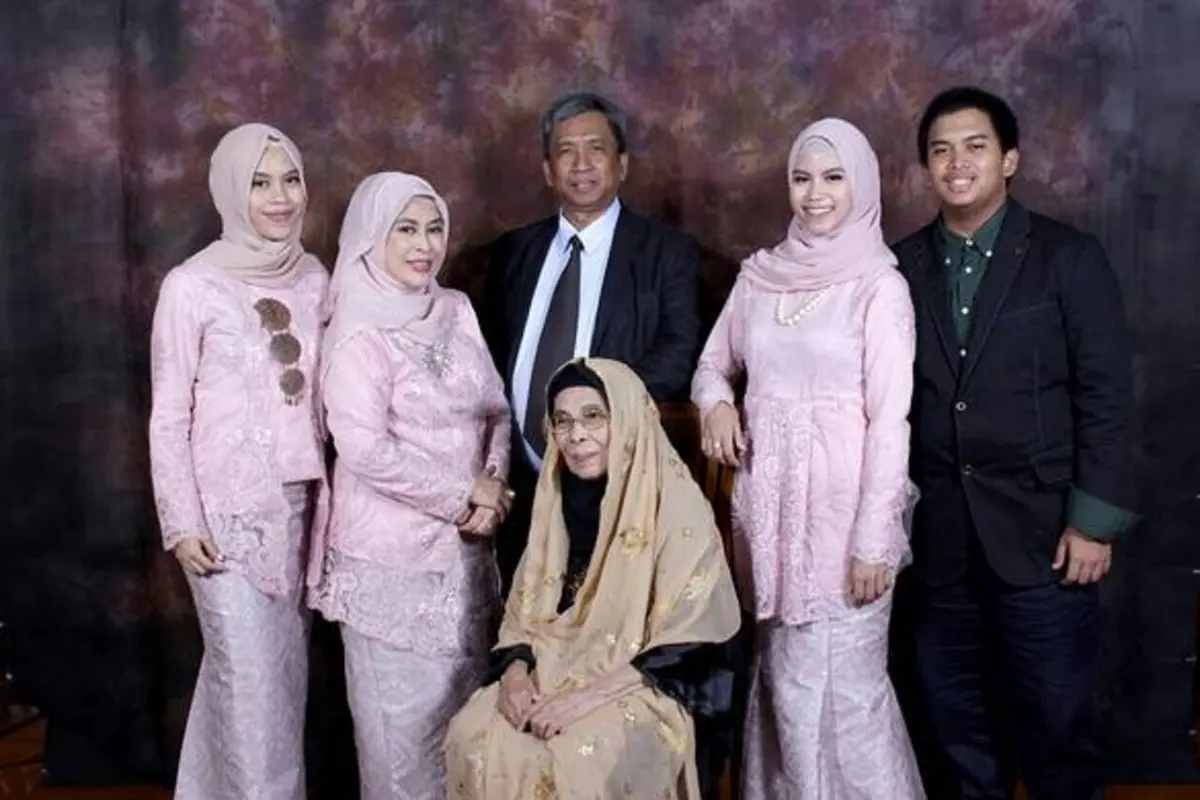 [Bintang] Nesyana Ayu Nabila dan keluarga