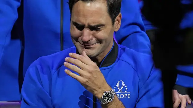 Roger Federer Menangis saat Pensiun dari Dunia Tenis