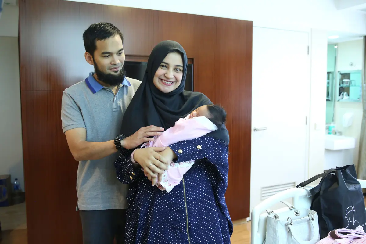 Shireen Sungkar dan Teuku Wisnu