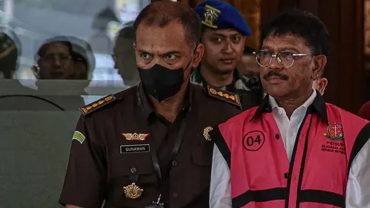 Jaksa Penuntut Umum (JPU) menolak semua atas eksepsi terdakwa kasus korupsi BTS paket 1-5 karena dianggap tidak memiliki dasar untuk bebas dari jeratan hukum.