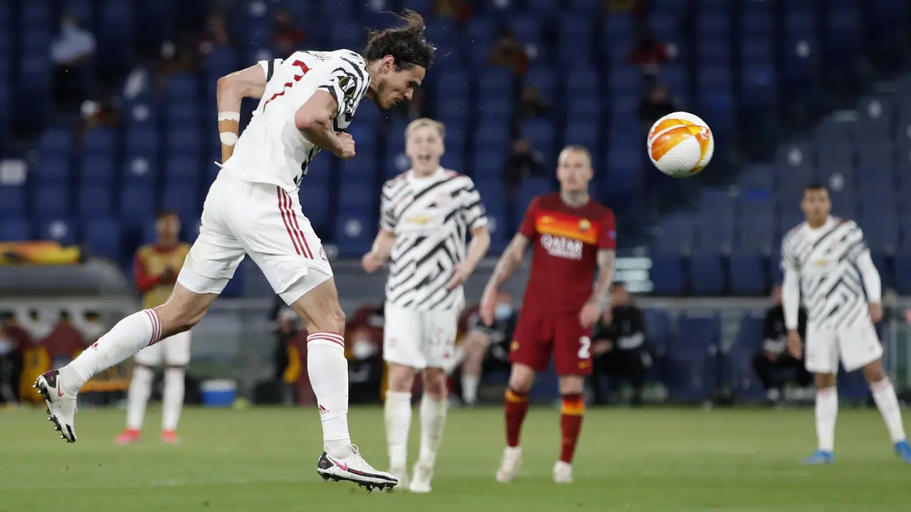 FOTO: Cavani dan De Gea Cemerlang, Roma Cuma Menang 3-2, Manchester United Lolos ke Final Liga Europa - Edinson Cavani