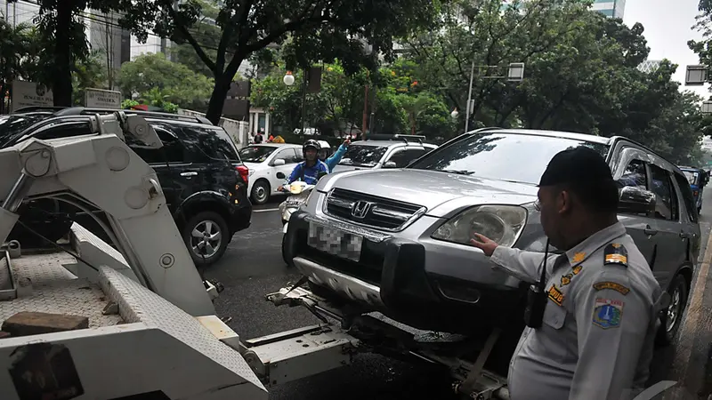 Dishub Kembali Tertibkan Parkir Liar di Jakarta