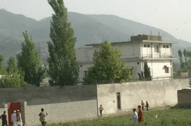 Kompleks tempat tinggal Osama bin Laden di Abottabad, Pakistan. (Sumber Flickr/Sajjad Ali Qureshi)