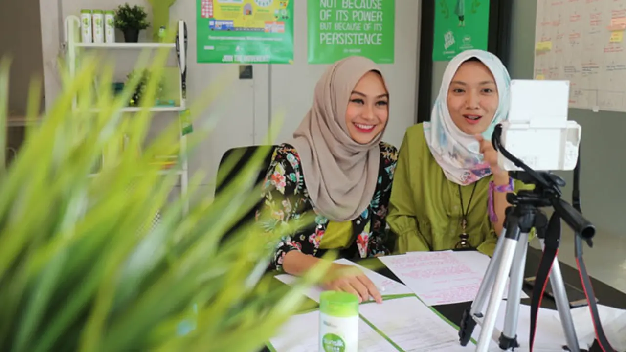 Mau Jadi Vlogger Terkenal? Yuk, Belajar Bareng Indah Nada Puspita