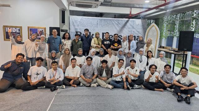 Rektor IMDE: Mahasiswa Harus Menjadi Pencari Kebenaran di Masa Depan