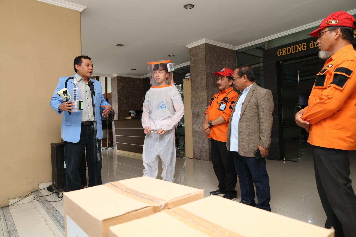 APD penangkal asap karya dosen UNS. (merdeka.com/arie sunaryo).