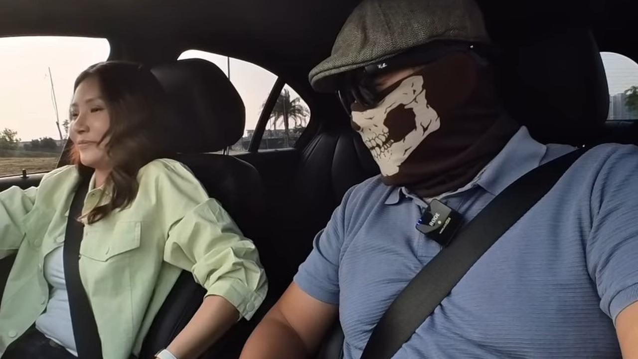 Sempat Trauma Karena Nabrak Trotoar, 10 Potret Sarwendah Belajar Nyetir Mobil Lagi Setelah 10 Tahun - Ternyata Masih Jago