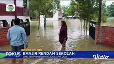 Simak informasi dalam Fokus Pagi edisi (11/01) dengan topik-topik pilihan di antaranya, Kebakaran Lapak Barang Bekas dan Bengkel, Angin Kencang Merobohkan Papan Baliho, Banjir Masih Melanda Sejumlah Wilayah, Longsor Putus Akses Jalan.