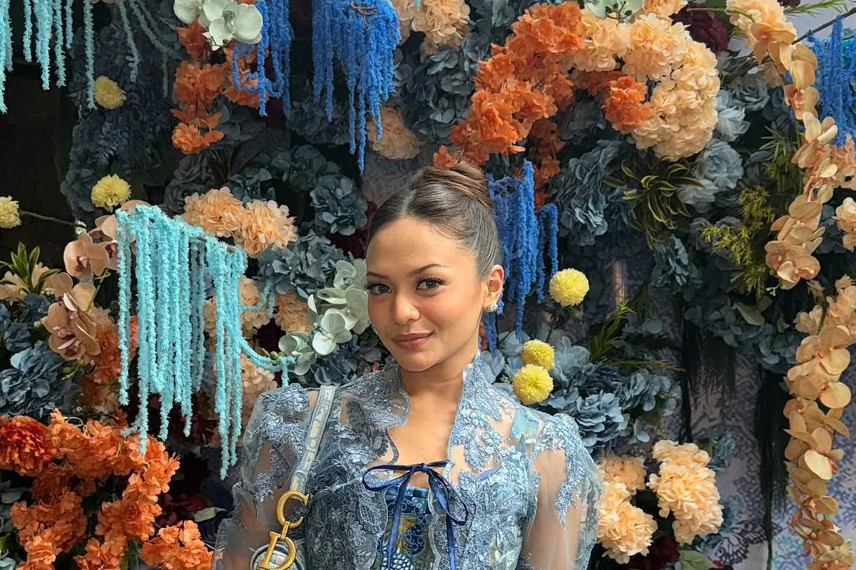 Kebaya Amel Carla