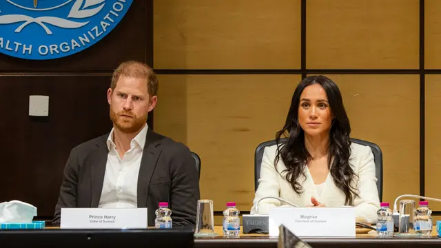 Meghan Markle Tampil Mirip Kate di Tengah Agenda Kemanusiaan