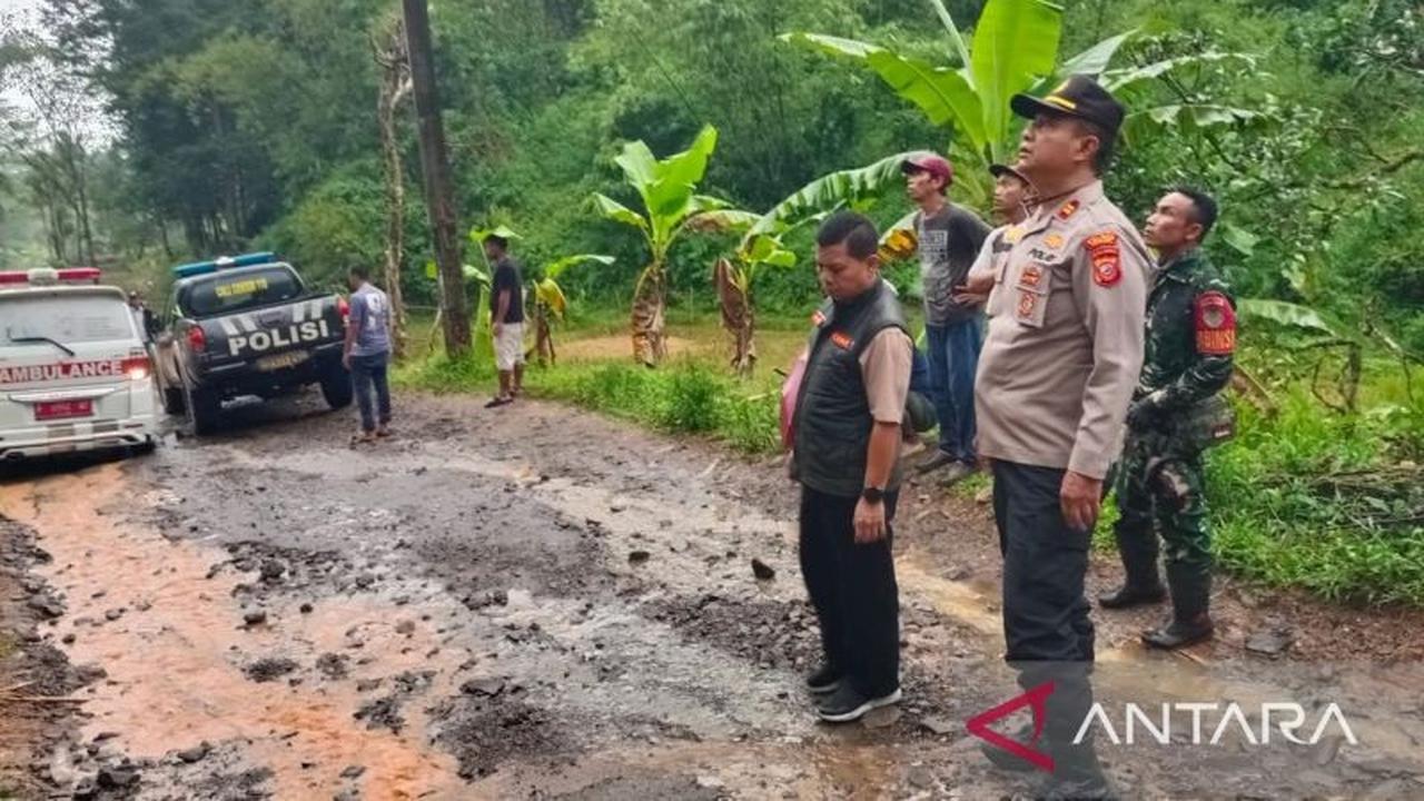 Polisi Dalami Temuan Mayat Remaja Cianjur Tergantung di Pohon, Diduga Alami Tekanan Psikologis