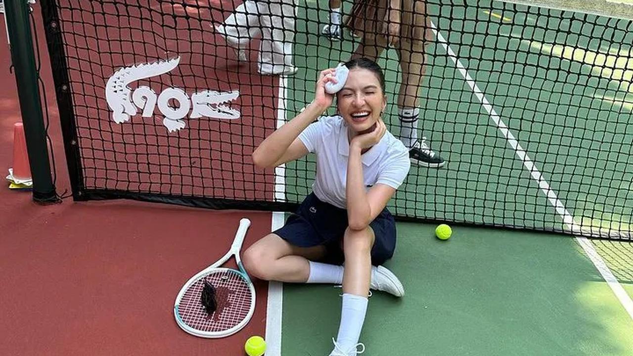 Ada juga yang menyebut jika penampilan Raline Shah tampak awet muda. Di usianya yang kini menginjak 38 tahun, Raline tampak seperti gadis.<br>
