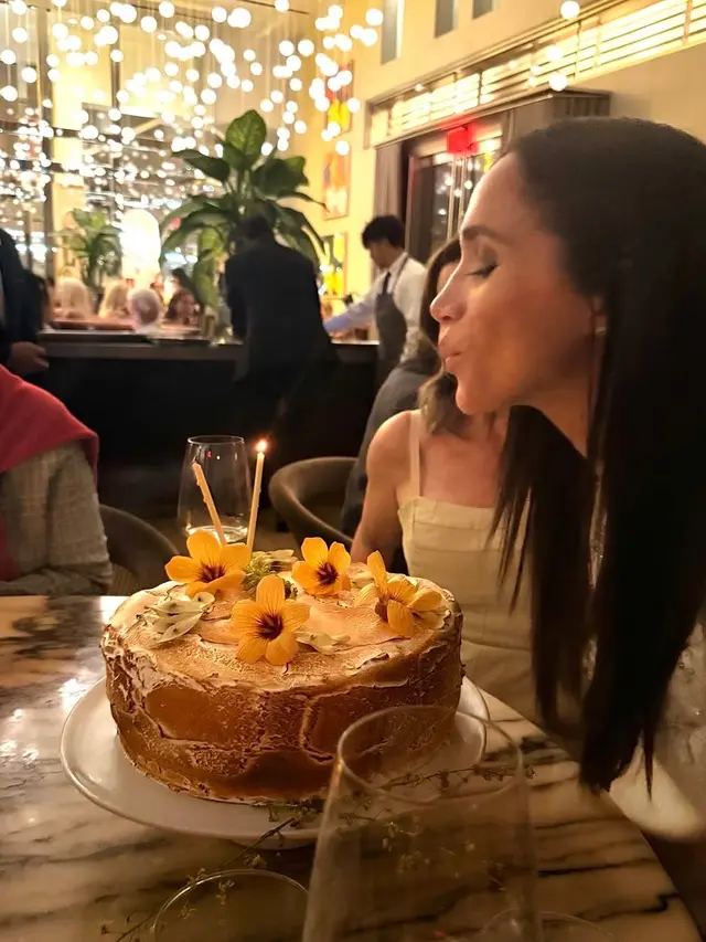 Meghan Markle Pamer Potret Rayakan Ulang Tahunnya ke-44