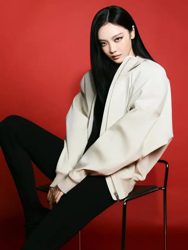 Bukan Lagi Versace, Gaya Ningning aespa Resmi Berlabuh ke Gucci sebagai Global Brand Ambassador