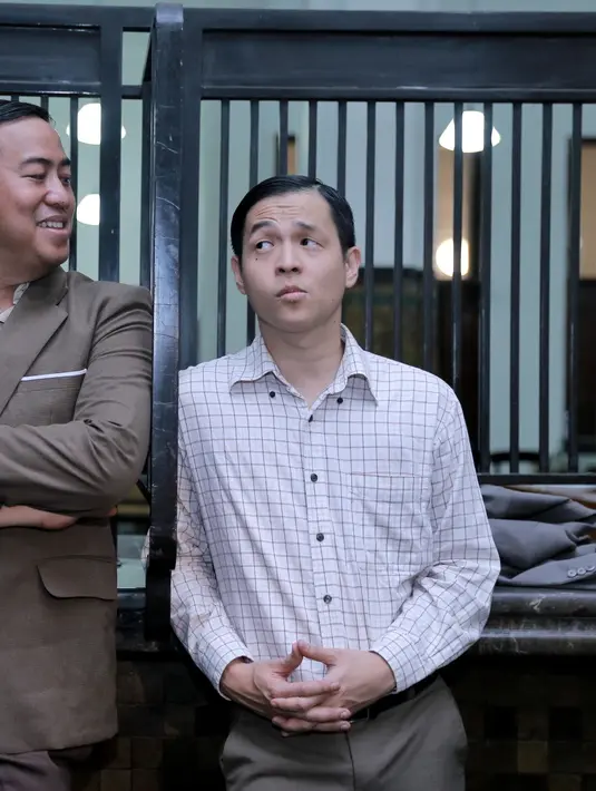 Film garapan rumah produksi MD Pictures ini juga menampilkan tiga komica diantaranya, Ernest Prakasa, Panji Pragiwaksono serta Boris Bokir. (Adrian Putra/Bintang.com)