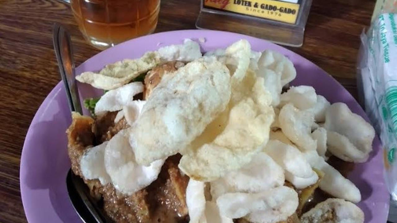 10 Rekomendasi Tempat Makan Lotek Enak di Jogja 2025, Suasana Khas dengan Harga Terjangkau