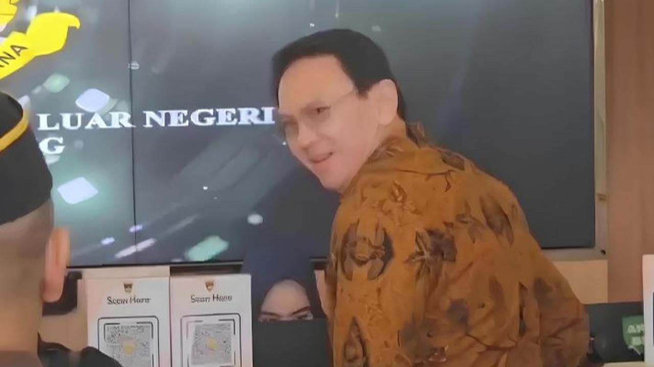 VIDEO: Detik-Detik Penampakan Ahok Diperiksa Kejagung Kasus Korupsi BBM Pertamina