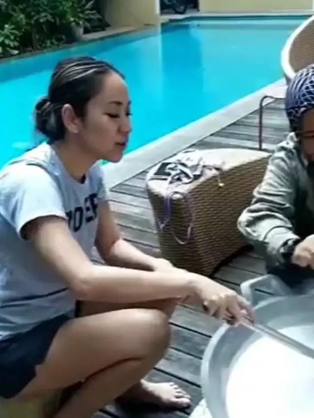 BCL masak rendang (Instagram/itsmebcl)