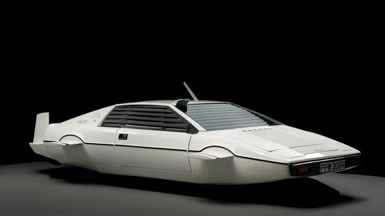 Lotus Esprit 'Kapal Selam' James Bond Harganya Tembus Rp 13,88 M
