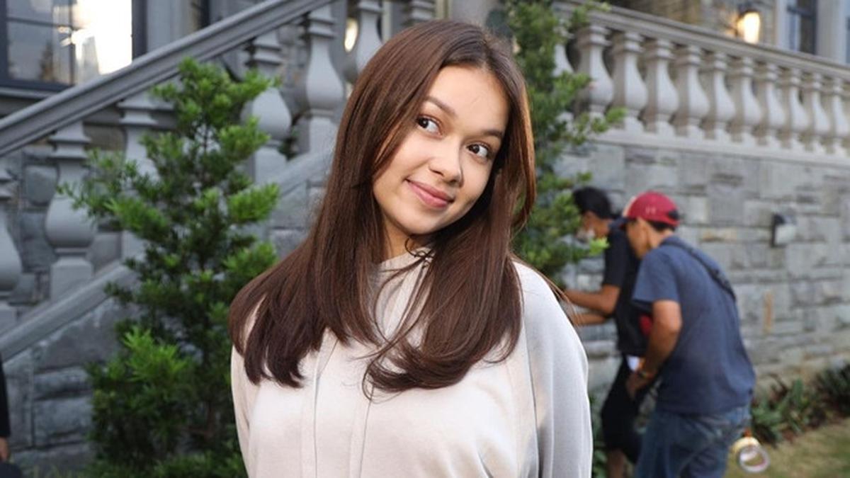7 Potret Terbaru Rebecca Klopper, Curi Perhatian Lagi Usai Dugaan Video ‘Mesranya’ Viral