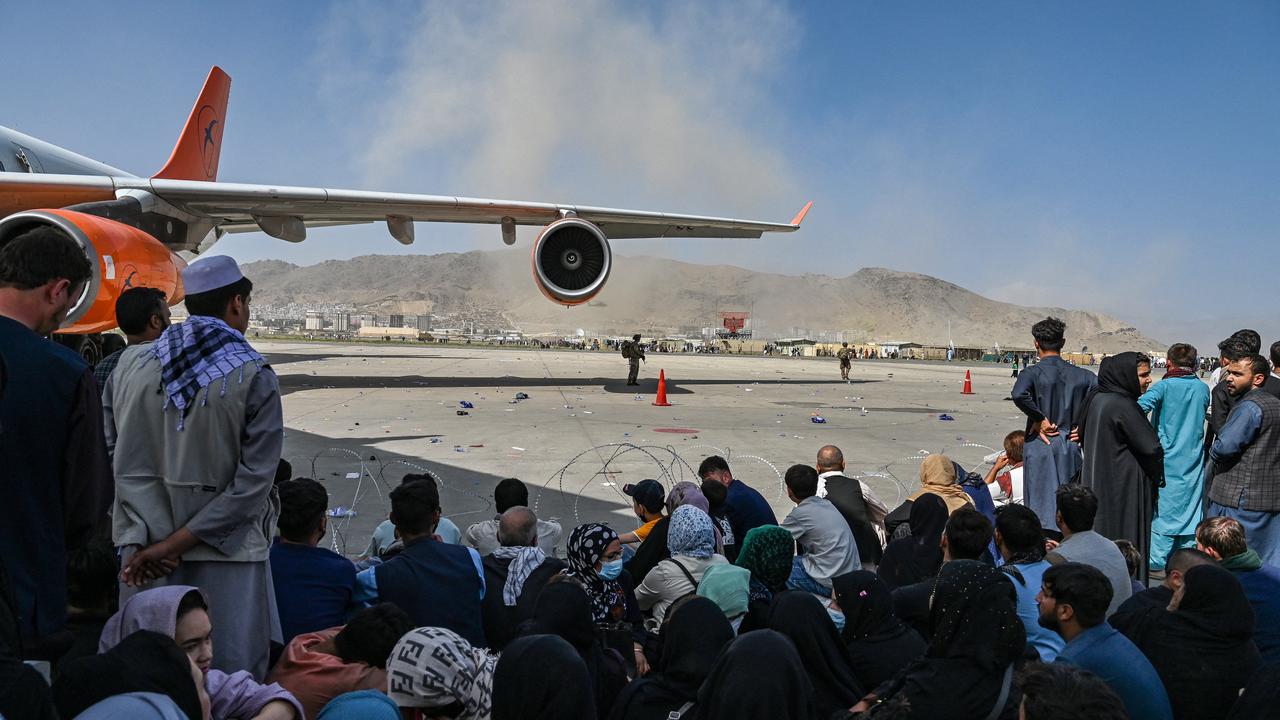 Begini Suasana Kacau di Bandara Afghanistan