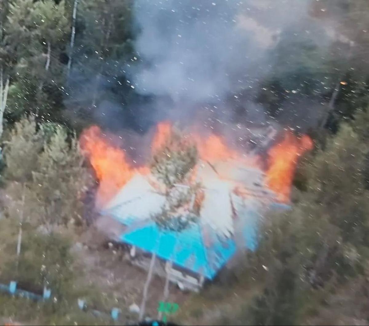 Aksi KST Papua itu pun menimbulkan kerugian materiil di kalangan warga sipil. Bahkan kerugian tersebut tidaklah sedikit. Bagaimana tidak, KST Intan Jaya ini menembaki dan membakar rumah-rumah warga.<br>