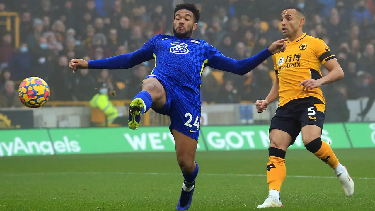 Foto: 5 Bek Liga Inggris dengan Kontribusi Gol Terbanyak Musim Ini, Manchester City Punya Dua