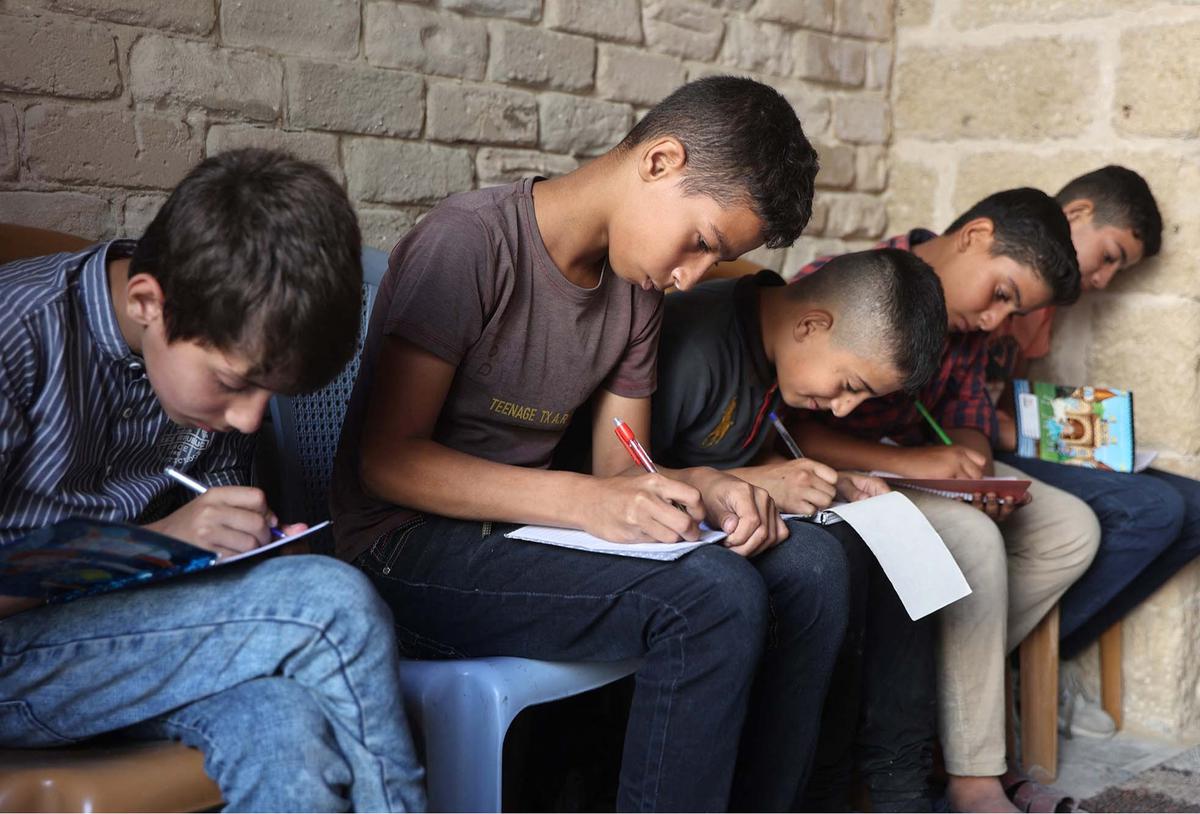 FOTO: Potret Anak-Anak Gaza  Kembali Bersekolah Usai Gencatan Senjata