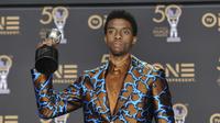 Chadwick Boseman pada 2019, dalam  NAACP Image Awards ke-50. (Photo by Richard Shotwell/Invision/AP, File)
